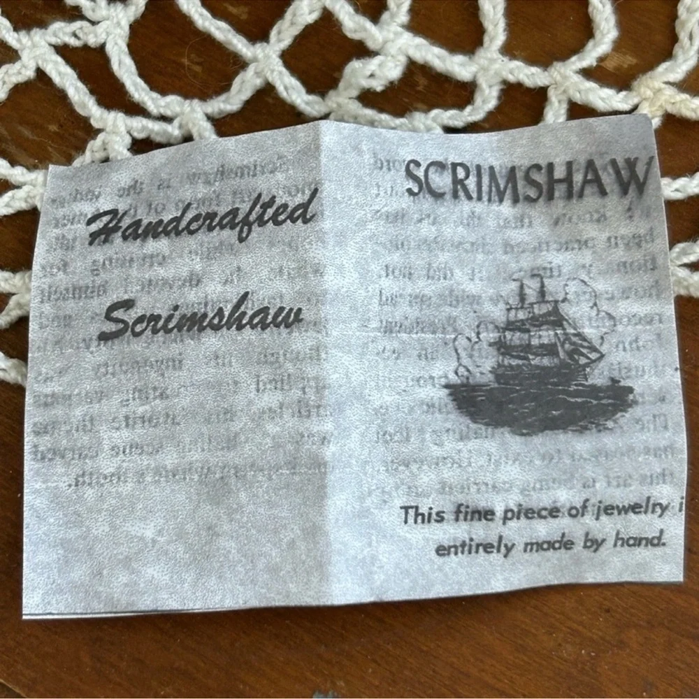 Vintage Scrimshaw Brooch